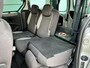 Peugeot Partner Tepee 1.6 XT Rolstoelauto lift Airco Schuifdeur links / rechts 5 persoons Dakrails