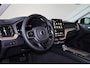 Volvo XC60 T8 Recharge AWD Ultra Dark - Panorama/schuifdak - IntelliSafe Assist & Surround - 360º Camera - Harman/Kardon audio - Adaptieve LED koplampen - Verwarmde voorstoelen, stuur & achterbank - Parkeersensoren voor & achter - Elektr. bedienb. voorstoelen met geheugen - Head up display - Draadloze tel. lader - Extra getint glas - 20' LMV