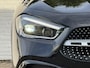 Mercedes-Benz GLA 200 AMG Sfeerverlichting Trekhaak Cruise Climate Navigatie Bluetooth Stoelverwarming