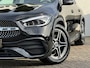 Mercedes-Benz GLA 200 AMG Sfeerverlichting Trekhaak Cruise Climate Navigatie Bluetooth Stoelverwarming