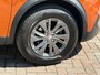 Peugeot 2008 1.2 PureTech Automaat Camera Cruise Clima Navigatie Carplay Lane Assist Led
