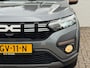 Dacia Jogger 1.6 Hybrid 140 Extreme 7p. Cruise Camera Naci Carplay Stoelverwarming Lane assist Clima Keyless