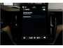 Volvo XC60 2.0 T6 AWD Long Range 293kW/399pk Aut8 Plus Dark LUCHTVERING + EL.TREKHAAK + PANORAMADAK + HARMAN/KARDON + GOOGLE DASHBOARD + BLIS + PILOT ASSIST + ADAPT.CRUISE + 360 CAMERA + LANE ASSIST + STUUR-&STOELVERWARMING V&A + HEAD-UP + 20" LM-VELGEN!!
