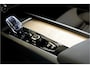 Volvo XC60 2.0 T6 AWD Long Range 293kW/399pk Aut8 Plus Dark LUCHTVERING + EL.TREKHAAK + PANORAMADAK + HARMAN/KARDON + GOOGLE DASHBOARD + BLIS + PILOT ASSIST + ADAPT.CRUISE + 360 CAMERA + LANE ASSIST + STUUR-&STOELVERWARMING V&A + HEAD-UP + 20" LM-VELGEN!!