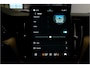Volvo XC60 2.0 T6 AWD Long Range 293kW/399pk Aut8 Plus Dark LUCHTVERING + EL.TREKHAAK + PANORAMADAK + HARMAN/KARDON + GOOGLE DASHBOARD + BLIS + PILOT ASSIST + ADAPT.CRUISE + 360 CAMERA + LANE ASSIST + STUUR-&STOELVERWARMING V&A + HEAD-UP + 20" LM-VELGEN!!