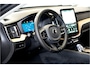 Volvo XC60 2.0 T6 AWD Long Range 293kW/399pk Aut8 Plus Dark LUCHTVERING + EL.TREKHAAK + PANORAMADAK + HARMAN/KARDON + GOOGLE DASHBOARD + BLIS + PILOT ASSIST + ADAPT.CRUISE + 360 CAMERA + LANE ASSIST + STUUR-&STOELVERWARMING V&A + HEAD-UP + 20" LM-VELGEN!!