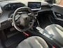 Peugeot e-2008 EV Allure Avantage 54 kWh | Keyless | Adaptive Cruise Control | Camera voor + achter | 8 jaar Peugeot Care Garantie |