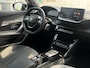 Peugeot e-2008 EV Allure Avantage 54 kWh | Keyless | Adaptive Cruise Control | Camera voor + achter | 8 jaar Peugeot Care Garantie |