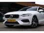 Volvo V60 2.0 B3 Momentum|Rijklaar!|PilotAssist|ACC|Camera|Stuur+Stoelverwarming|BLIS|Trekkhaak|Carplay