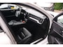 Volvo V60 2.0 B3 Momentum|Rijklaar!|PilotAssist|ACC|Camera|Stuur+Stoelverwarming|BLIS|Trekkhaak|Carplay