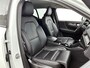 Volvo XC40 T5 R-design | Camera | Trekhaak | Pilot Assist | BLIS | Memory