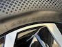 Hyundai Ioniq 5 Connect 77.4 kWh Automaat / Fabrieksgarantie tot 02-2028 / 8 jaar Batterijgarantie / Warmtepomp / dealer onderhouden / Elektrische stoelen/Achterklep / Apple Carplay/Android Auto / Stuur-, stoelverwarming / 19”  LM /