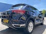 Volkswagen T-Roc 1.0 TSI Style - Navigatie I Airco I Veiligheid pakket I LED I PDC I Sport velgen I Dealer onderhouden