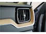 Volvo XC60 2.0 T8 AWD 335kW/456pk Aut8 Plug-in hybrid Plus Dark HARMAN/KARDON + PANORAMADAK + 360 CAMERA + HEAD-UP + BLIS + LANE ASSIST + STOEL-&STUURVERWARMING + ADAPT.CRUISE + PILOT ASSIST + MATRIX LED + KEYLESS ENTRY&GO + PARKSENSOREN V&A + 20" LM-VELGEN!!