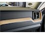 Volvo XC60 2.0 T8 AWD 335kW/456pk Aut8 Plug-in hybrid Plus Dark HARMAN/KARDON + PANORAMADAK + 360 CAMERA + HEAD-UP + BLIS + LANE ASSIST + STOEL-&STUURVERWARMING + ADAPT.CRUISE + PILOT ASSIST + MATRIX LED + KEYLESS ENTRY&GO + PARKSENSOREN V&A + 20" LM-VELGEN!!