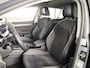 Volkswagen Golf 1.5 eHybrid Style Edition 204 pk Automaat (DSG) | Verlengde garantie | Navigatie via App | Panoramadak | Parkeersensoren (Park assist) | Achteruitrijcamera | Stoelverwarming |