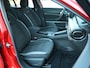 Jeep Avenger Longitude 54 kWh | Accu 98% | Warmtepomp | AppleCarPlay/Android | Parkeersensoren achter | 16'' LM velgen