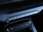 Jeep Avenger Longitude 54 kWh | Accu 98% | Warmtepomp | AppleCarPlay/Android | Parkeersensoren achter | 16'' LM velgen