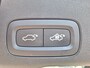 Volvo XC60 2.0 T8 Plug-in Hybrid AWD Ultimate Dark | PHEV | Trekhaak | Luchtvering | Bowers Wilkins Audio | 360 Graden Camera | Head-up Display | Panoramadak | Stoelventilatie | Stoelmassage | Nappaleder | Keyless Entry | Elektrische Achterklep