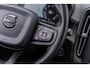 Volvo XC40 1.5 T3 | Navigatie | Achteruitrijcamera | Parkeersensoren | Cruise Control | Airconditioning | Verwarmde voorruit | Volvo On Call