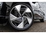 Volvo EX90 Single Motor Plus 92 kWh | Adaptive Cruise Control | Stoelventilatie + Verwarming | Getint Glas | 360 Camera | 7 Persoons | Panoramadak | All seasonbanden |