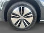 Volkswagen E-Golf E-DITION | Adap cruise | Navigatie | Parkeersensoren | 16 inch | Privacy glass |