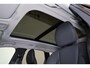 Volvo XC60 T6 Recharge AWD Plus Dark - Panorama/schuifdak - IntelliSafe Assist & Surround - 360º Camera - Harman/Kardon audio - Adaptieve LED koplampen - Verwarmde voorstoelen, stuur & achterbank - Parkeersensoren voor & achter - Elektr. bedienb. voorstoelen met geheugen - Head up display - Draadloze tel. lader - Extra getint glas - 19' LMV