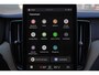 Volvo XC60 T6 Recharge AWD Plus Dark - Panorama/schuifdak - IntelliSafe Assist & Surround - 360º Camera - Harman/Kardon audio - Adaptieve LED koplampen - Verwarmde voorstoelen, stuur & achterbank - Parkeersensoren voor & achter - Elektr. bedienb. voorstoelen met geheugen - Head up display - Draadloze tel. lader - Extra getint glas - 19' LMV
