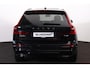 Volvo XC60 T6 Recharge AWD Plus Dark - Panorama/schuifdak - IntelliSafe Assist & Surround - 360º Camera - Harman/Kardon audio - Adaptieve LED koplampen - Verwarmde voorstoelen, stuur & achterbank - Parkeersensoren voor & achter - Elektr. bedienb. voorstoelen met geheugen - Head up display - Draadloze tel. lader - Extra getint glas - 19' LMV