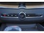 Volvo XC60 T6 Recharge AWD Plus Dark - Panorama/schuifdak - IntelliSafe Assist & Surround - 360º Camera - Harman/Kardon audio - Adaptieve LED koplampen - Verwarmde voorstoelen, stuur & achterbank - Parkeersensoren voor & achter - Elektr. bedienb. voorstoelen met geheugen - Head up display - Draadloze tel. lader - Extra getint glas - 19' LMV