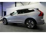 Volvo XC60 2.0 T6 AWD 293kW/399pk Aut8 Plug-in hybrid Plus Dark HARMAN/KARDON + 360 CAMERA + MATRIX LED + ADAPT.CRUISE + STOELVERWARMING V&A + STUURVERWARMING + PILOT ASSIST + GOOGLE DASHBOARD&SERVICES + BLIS + LANE ASSIST + CTA + PARKSENSOREN + 19" LM-VELGEN!!