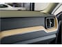 Volvo XC60 2.0 T6 AWD 293kW/399pk Aut8 Plug-in hybrid Plus Dark HARMAN/KARDON + 360 CAMERA + MATRIX LED + ADAPT.CRUISE + STOELVERWARMING V&A + STUURVERWARMING + PILOT ASSIST + GOOGLE DASHBOARD&SERVICES + BLIS + LANE ASSIST + CTA + PARKSENSOREN + 19" LM-VELGEN!!