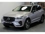 Volvo XC60 2.0 T6 AWD 293kW/399pk Aut8 Plug-in hybrid Plus Dark HARMAN/KARDON + 360 CAMERA + MATRIX LED + ADAPT.CRUISE + STOELVERWARMING V&A + STUURVERWARMING + PILOT ASSIST + GOOGLE DASHBOARD&SERVICES + BLIS + LANE ASSIST + CTA + PARKSENSOREN + 19" LM-VELGEN!!