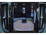 Volvo XC60 T6 Recharge AWD Plus Dark - Panorama/schuifdak - IntelliSafe Assist & Surround - Parkeercamera achter - Verwarmde voorstoelen, stuur & achterbank - Parkeersensoren voor & achter - Elektr. bedienb. voorstoelen met geheugen - Draadloze tel. lader - Standkachel - 19' LMV