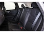 Volvo XC60 T6 Recharge AWD Plus Dark - Panorama/schuifdak - IntelliSafe Assist & Surround - Parkeercamera achter - Verwarmde voorstoelen, stuur & achterbank - Parkeersensoren voor & achter - Elektr. bedienb. voorstoelen met geheugen - Draadloze tel. lader - Standkachel - 19' LMV
