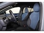Volvo EX30 Extended Range Plus 69 kWh - Adaptive Cruise Control - BLIS dodehoekassistentie - Harman Kardon premium audio - Keyless Drive - Elektr. bedienbare achterklep - Parkeersensoren voor & achter - Parkeercamera achter - Google infotainment met Google Maps navigatie - Extra getint glas - 19' LMV