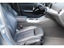 BMW 3-Serie 320e Sedan Facelift - zwart leder - 19 Inch - Head Up - Nederlandse BMW - Dealer onderhouden - Geblindeerde ramen - Sport Stoelen - Achteruitrijcamera - Hifi speakers