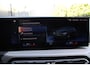 BMW 3-Serie 320e Sedan Facelift - zwart leder - 19 Inch - Head Up - Nederlandse BMW - Dealer onderhouden - Geblindeerde ramen - Sport Stoelen - Achteruitrijcamera - Hifi speakers