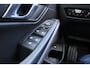 BMW 3-Serie 320e Sedan Facelift - zwart leder - 19 Inch - Head Up - Nederlandse BMW - Dealer onderhouden - Geblindeerde ramen - Sport Stoelen - Achteruitrijcamera - Hifi speakers
