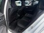 Volvo XC40 2.0 B4 Plus Dark | Parkeerverwarming | Panoramadak | 360 Graden Camera | Keyless Entry | Elektrische Achterklep | Navigatie | Apple Carplay | Android Auto | Elektrisch Verstelbare Voorstoelen