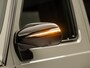 Mercedes-Benz G-klasse 63 AMG 585Pk (SCHUIFDAK, ALCANTARA HEMEL, APPLE CARPLAY, BURMESTER, MASSAGE, CARBON INTERIEUR, STOELKOELING/VERWARMING, ADAPTIVE CRUISE, 360 CAMERA, SFEERVERLICHTING, TREKHAAK, NIEUWSTAAT)