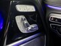 Mercedes-Benz G-klasse 63 AMG 585Pk (SCHUIFDAK, ALCANTARA HEMEL, APPLE CARPLAY, BURMESTER, MASSAGE, CARBON INTERIEUR, STOELKOELING/VERWARMING, ADAPTIVE CRUISE, 360 CAMERA, SFEERVERLICHTING, TREKHAAK, NIEUWSTAAT)