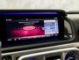 Mercedes-Benz G-klasse 63 AMG 585Pk (SCHUIFDAK, ALCANTARA HEMEL, APPLE CARPLAY, BURMESTER, MASSAGE, CARBON INTERIEUR, STOELKOELING/VERWARMING, ADAPTIVE CRUISE, 360 CAMERA, SFEERVERLICHTING, TREKHAAK, NIEUWSTAAT)