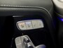Mercedes-Benz G-klasse 63 AMG 585Pk (SCHUIFDAK, ALCANTARA HEMEL, APPLE CARPLAY, BURMESTER, MASSAGE, CARBON INTERIEUR, STOELKOELING/VERWARMING, ADAPTIVE CRUISE, 360 CAMERA, SFEERVERLICHTING, TREKHAAK, NIEUWSTAAT)