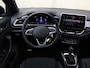 Volkswagen T-Roc 1.5 TSI R-Line 150 pk DSG | Navigatie | Adaptieve Cruise Control | Camera | Ergo-Stoel | Trekhaak | LED |
