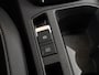 Volkswagen T-Roc 1.5 TSI R-Line 150 pk DSG | Navigatie | Adaptieve Cruise Control | Camera | Ergo-Stoel | Trekhaak | LED |