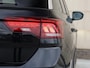 Volkswagen T-Roc 1.5 TSI R-Line 150 pk DSG | Navigatie | Adaptieve Cruise Control | Camera | Ergo-Stoel | Trekhaak | LED |