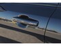 Lynk & Co 01 276PK Automaat Core / Adaptieve cruise control / Stoel - en stuurwielverarming / Parkeersensoren met camera / Apple carplay / Trekhaak / Metallic lak / 19" lichtmetalen velgen
