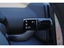 Volvo EX30 Extended Range Plus 69 kWh - Adaptive Cruise Control - Climate Pack - Harman Kardon premium audio - Keyless Drive - Elektr. bedienbare achterklep - Parkeersensoren voor & achter - Parkeercamera achter - Google infotainment met Google Maps navigatie - Extra getint glas - 19' LMV