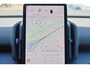 Volvo EX30 Extended Range Plus 69 kWh - Adaptive Cruise Control - Climate Pack - Harman Kardon premium audio - Keyless Drive - Elektr. bedienbare achterklep - Parkeersensoren voor & achter - Parkeercamera achter - Google infotainment met Google Maps navigatie - Extra getint glas - 19' LMV